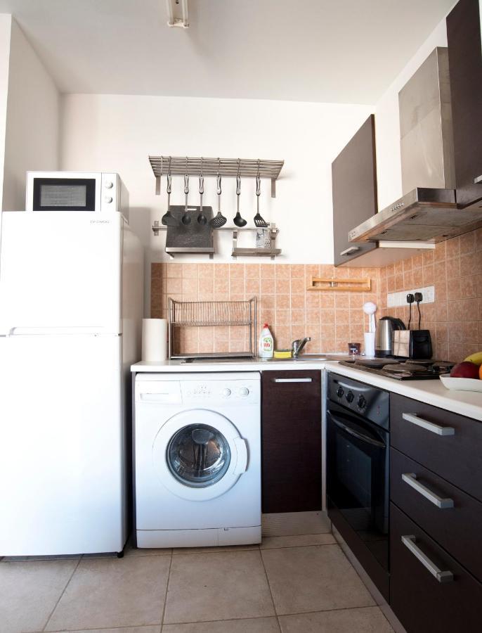 Cozy Studio*nicosia City*free Parking&wifi,welcomes You!!! Apartament Nikozja